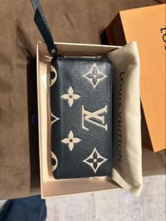 LOUIS VUITTON ジッピーウォレット モノグラム アンプラントのサムネイル