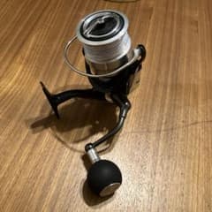 まこさん専用スピニングリール 本体 19レグザ 6000D-H - メルカリ