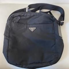 PRADA プラダ ショルダーバッグのサムネイル