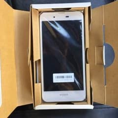 Android AQUOS L SHV37 ホワイト 未使用品のサムネイル