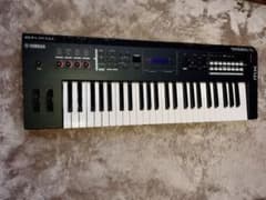 【良品】YAMAHA MX49 シンセサイザー フットペダル/サスティンペダルのサムネイル