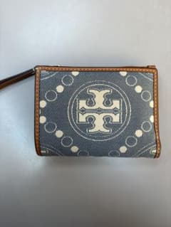 TORY BURCH 二つ折り財布 幾何学模様 グレーのサムネイル