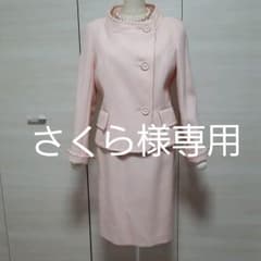 スーツのサムネイル
