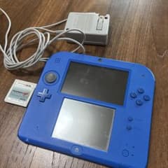 任天堂2DS 本体 青のサムネイル