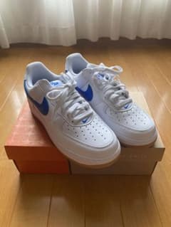 NIKE エアフォース1のサムネイル