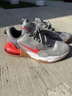 【美品】NIKE Air Max 室内用シューズ 26.5cm☆のサムネイル