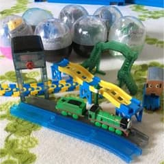 トーマス カプセルプラレール まとめ売りのサムネイル