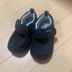 西松屋　靴　フォーマルのサムネイル