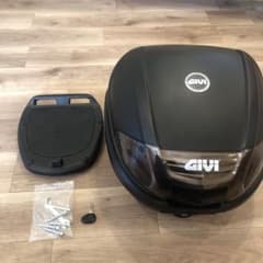 GIVIリアキャリア30lのサムネイル