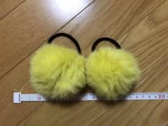 フワフワ ヘアゴム 黄色 ポンポンのサムネイル
