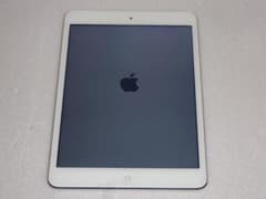 iPad mini 2 Wi-Fi+Cellular　32GB  docomoのサムネイル