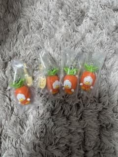 サンリオ　野菜チャーム　ペックルのサムネイル