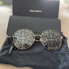 Dolce & Gabbana ヒョウ柄ラウンドサングラス - メルカリ