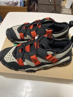 最終値下げ3/20まで。adidas fyw xtaのサムネイル