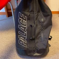 PALACE リュック バックパックのサムネイル