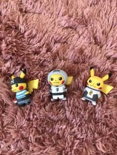 ピカチュウ　フィギュアのサムネイル