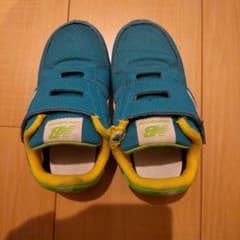 New Balance ベビーシューズ スニーカーのサムネイル