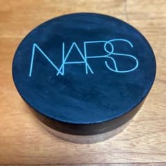 ライトリフレクティングセッティングパウダー　ルースパウダー　NARSのサムネイル
