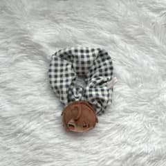 カラフルピーチ うり マスコット付き シュシュ ②