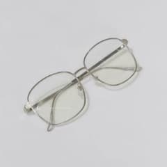 【UVカット】【ノーズパッド付き】メタルフレームボストンメガネのサムネイル