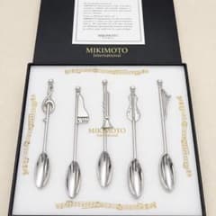 【苫小牧バナナ】未使用品 MIKIMOTO/ミキモト 楽器モチーフ スプーン＆フォークセット ベビーパールつき 10本 カトラリー レタパ発送♪ MIKIMOTO インターナショナル 音楽モチーフ パール付きスプーンセット