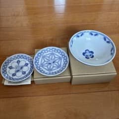 ヒスミニ　茶碗と小皿2枚セットのサムネイル