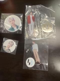 SEVENTEEN CAFE アクリルスタンド 缶バッジ セット ジュン - メルカリ