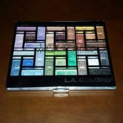 30色アイシャドーのサムネイル