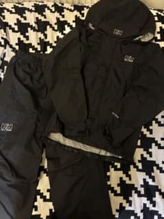 Helly Hansen ブラックナイロンジャケットマウンテンパーカー　上下WSのサムネイル