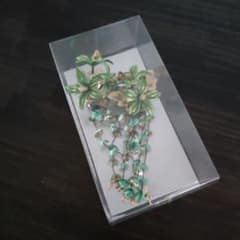 和装用髪飾り 花と葉のデザインのサムネイル