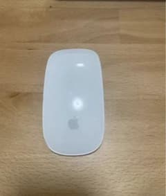 Apple Magic Mouse / Model A1657 EMC2923のサムネイル