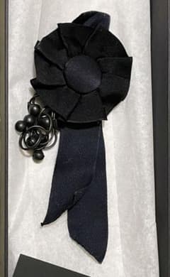 【レア】Ann Demeulemeeter ロゼット ブローチ コサージュ 黒 レア】Ann Demeulemeeter ロゼット ブローチ コサージュ 黒 - メルカリ