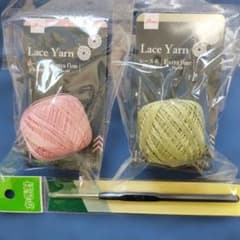 60番レース糸と８号レース針 未開封＋おまけのサムネイル