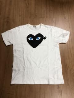 play  コムデギャルソン　Tシャツのサムネイル