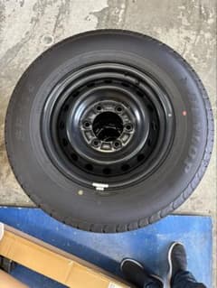 200系ハイエース純正ホイール2026年製 195/80R15 タイヤ4本セット