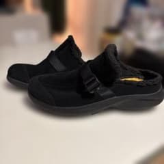 最終値下げ☆KEEN ボアスリッポン フットグロッグブラック 25 - メルカリ
