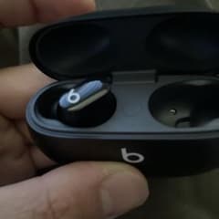Beats Studio Buds – ワイヤレスノイズキャンセリングイヤホンのサムネイル