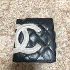 CHANEL 二つ折り財布のサムネイル