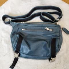 coachのカバンのサムネイル