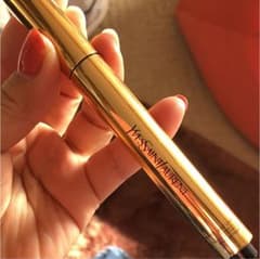 Yves Saint Laurent コンシーラーのサムネイル