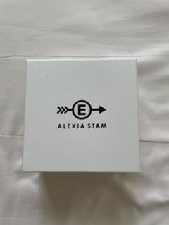 ALEXIA STAM ブラックカーブピアス