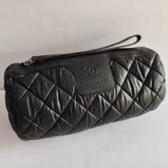 鑑定済良品シャネル コココクーン ナイロンポーチ 筒型 ポシェット 黒