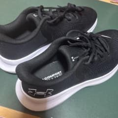 【新品】UnderArmourComfort Deluxeランニングシューズ