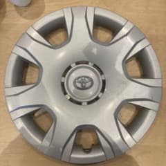 トヨタ シルバー ホイールキャップ ハイエースワゴンGLのサムネイル