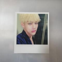 BTS V テヒョン チェキ風 フォトカードのサムネイル