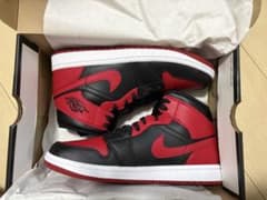 NIKE AIR JORDAN 1 MID 554724-074のサムネイル