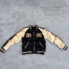 刺繍入りスカジャン 金魚と桜デザイン リバーシブル - メルカリ