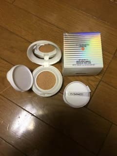 MAC マックファンデ ライトフルCのサムネイル
