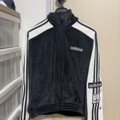 adidas ベロア トラックジャケット ブラック 上のみのサムネイル