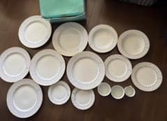 ティファニー　ダンシングT食器15点セット未使用　箱ダメージ有り ティファニー ダンシングT食器15点セット未使用 箱ダメージ有り - メルカリ